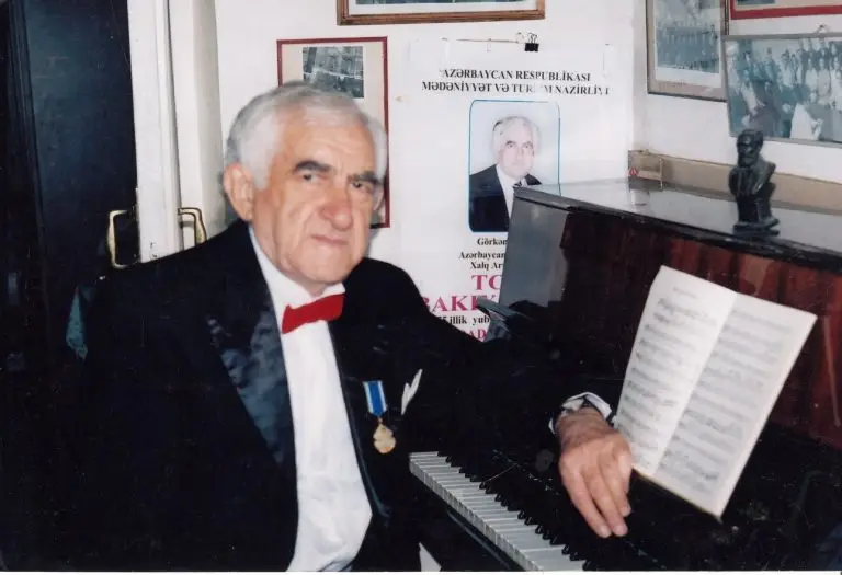 Prezident görkəmli bəstəkarı TƏLTİF ETDİ