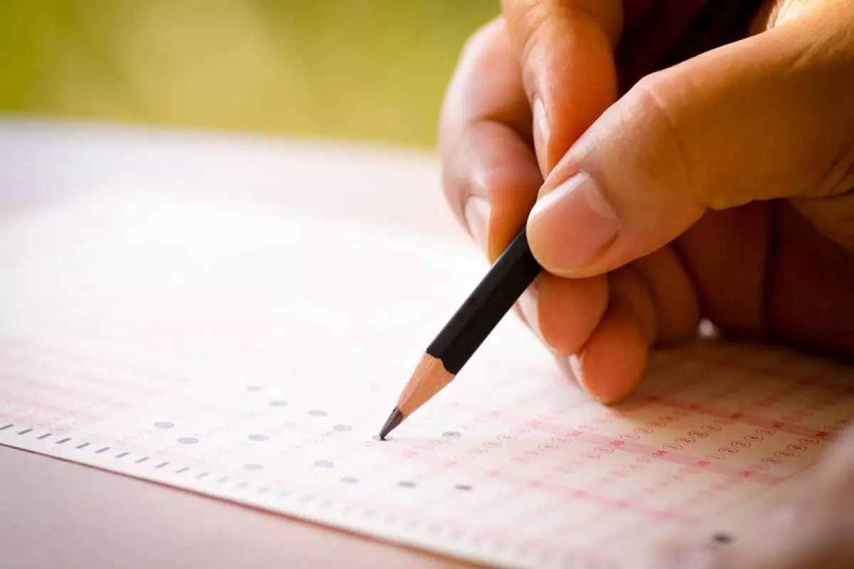 Mayın 4-ü fərqli dillərdə təhsil alan şagirdlər üçün Azərbaycan dili imtahanı keçiriləcək