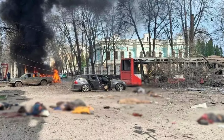 Rusiya Sumı şəhərinə raket zərbəsi endirdi