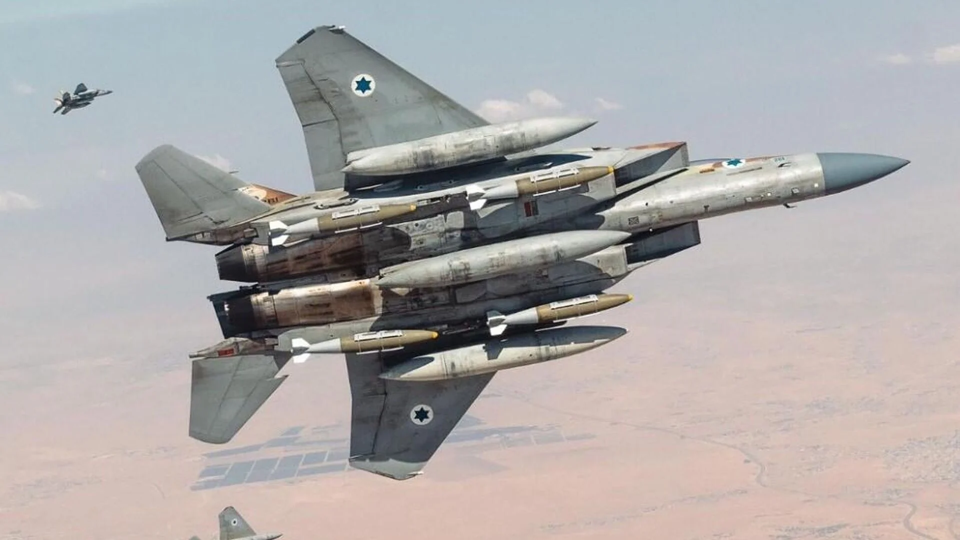 İsrail Livanın cənubuna silsilə zərbələr endirib