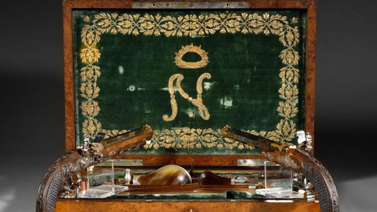 Fransanın keçmiş imperatoru Napoleonun silahları hərracda satılıb