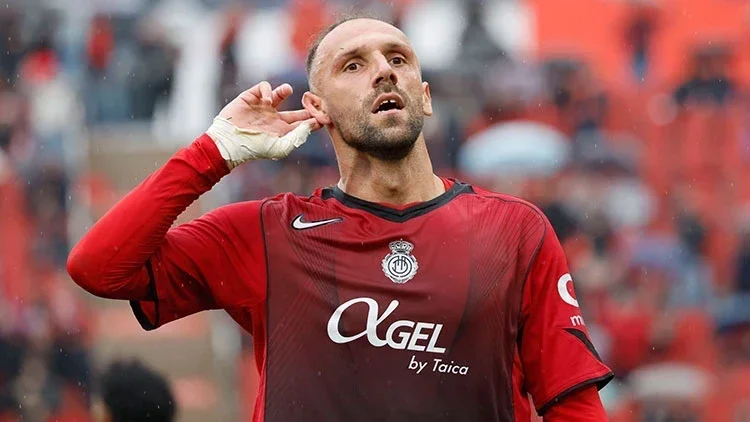 "Fənərbaxça" "La Liqa"nın bombardirini ucuz qiymətə transfer edir