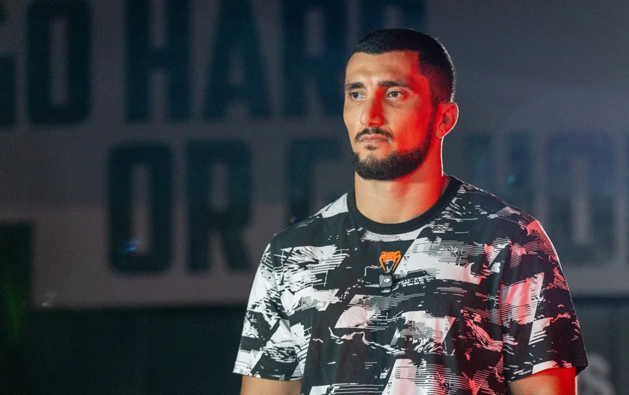 Fərman Həsənov UFC-də qələbə qazanıb