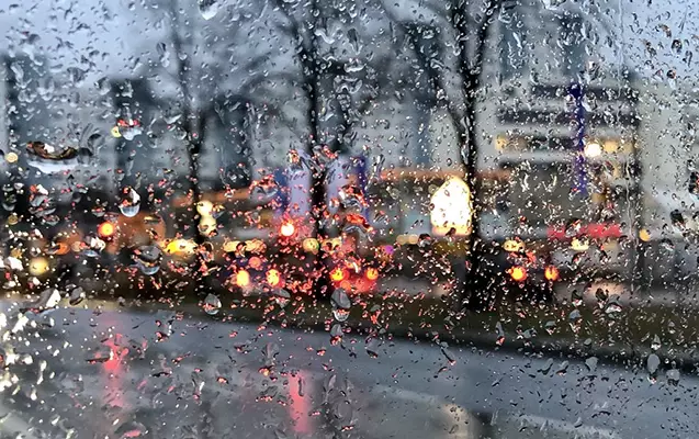 Bakıya yağış, rayonlara qar yağır - FAKTİKİ HAVA - YENİLƏNİB