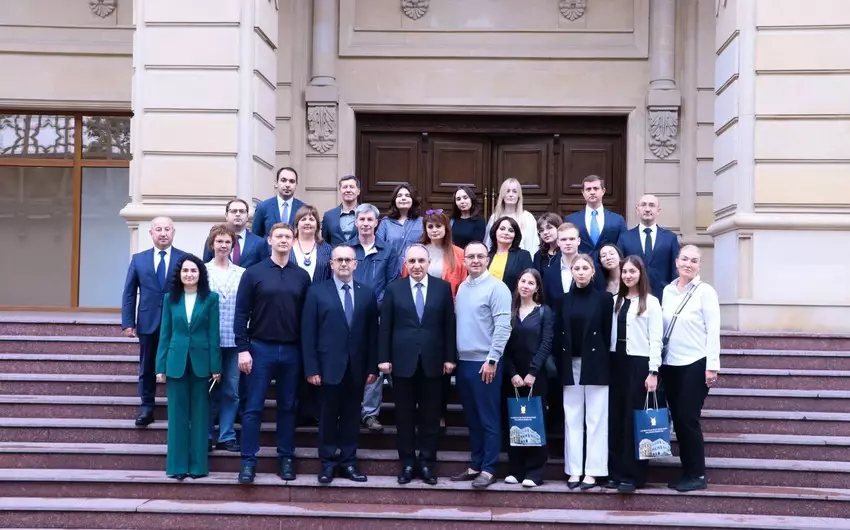 İrkutsk Dövlət Universiteti ilə hüquqşünas kadrların hazırlanması müzakirə edilib