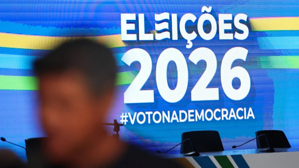 Flavio Bolsonaro ilk turda öndədir, Lula ilə ikinci tura çıxacaq