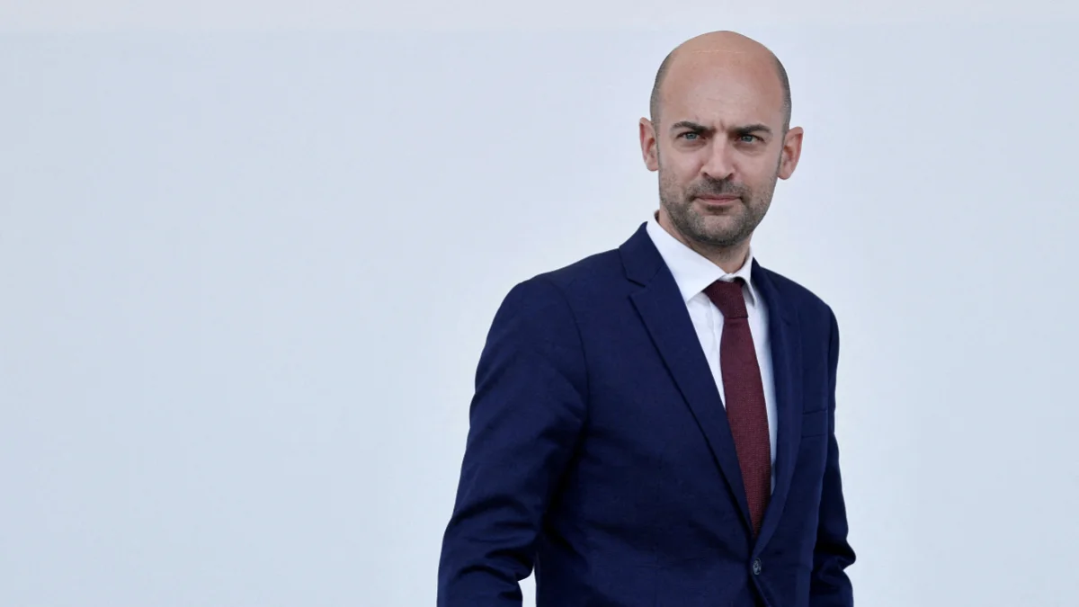 Fransa iki iranlı diplomatı ölkədən çıxarır: Diplomatik böhran dərinləşir