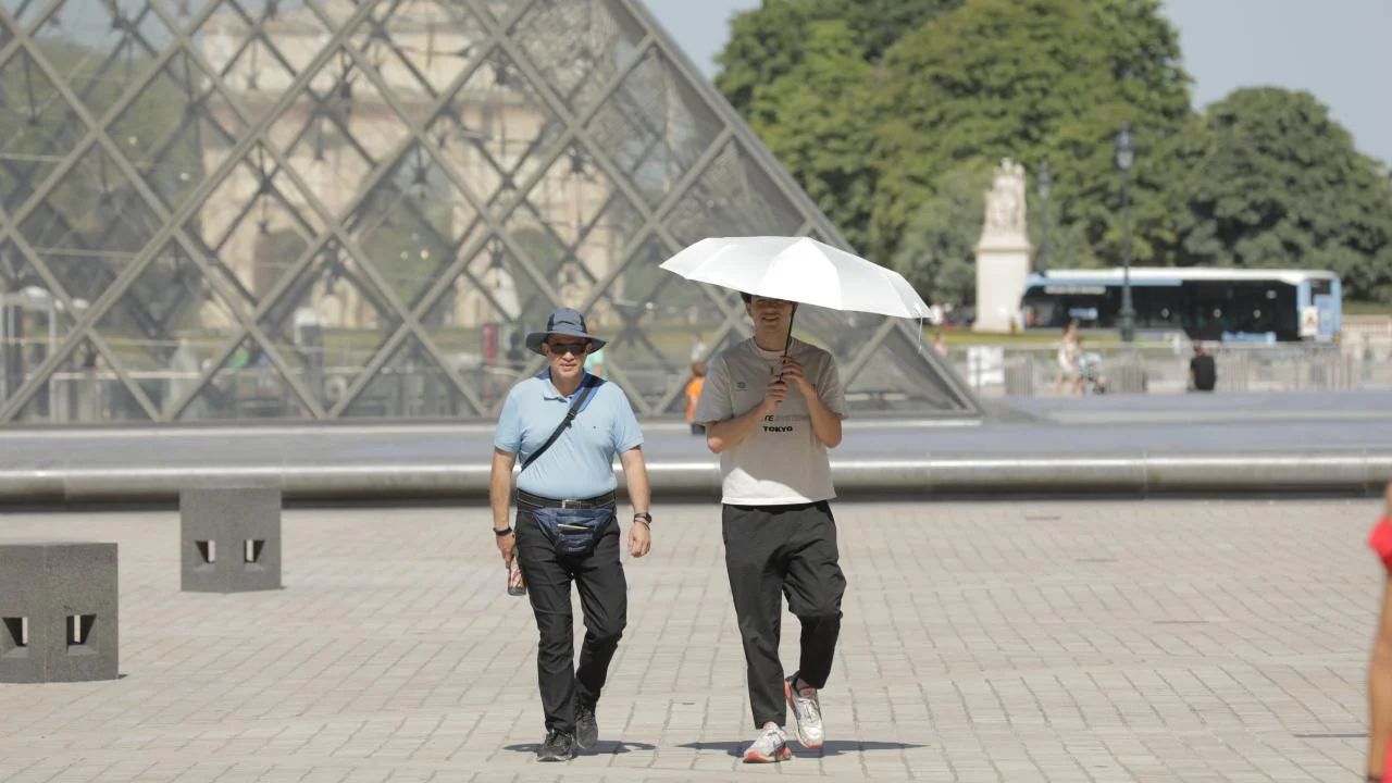 France reports surge in deaths amid extreme heatwaves