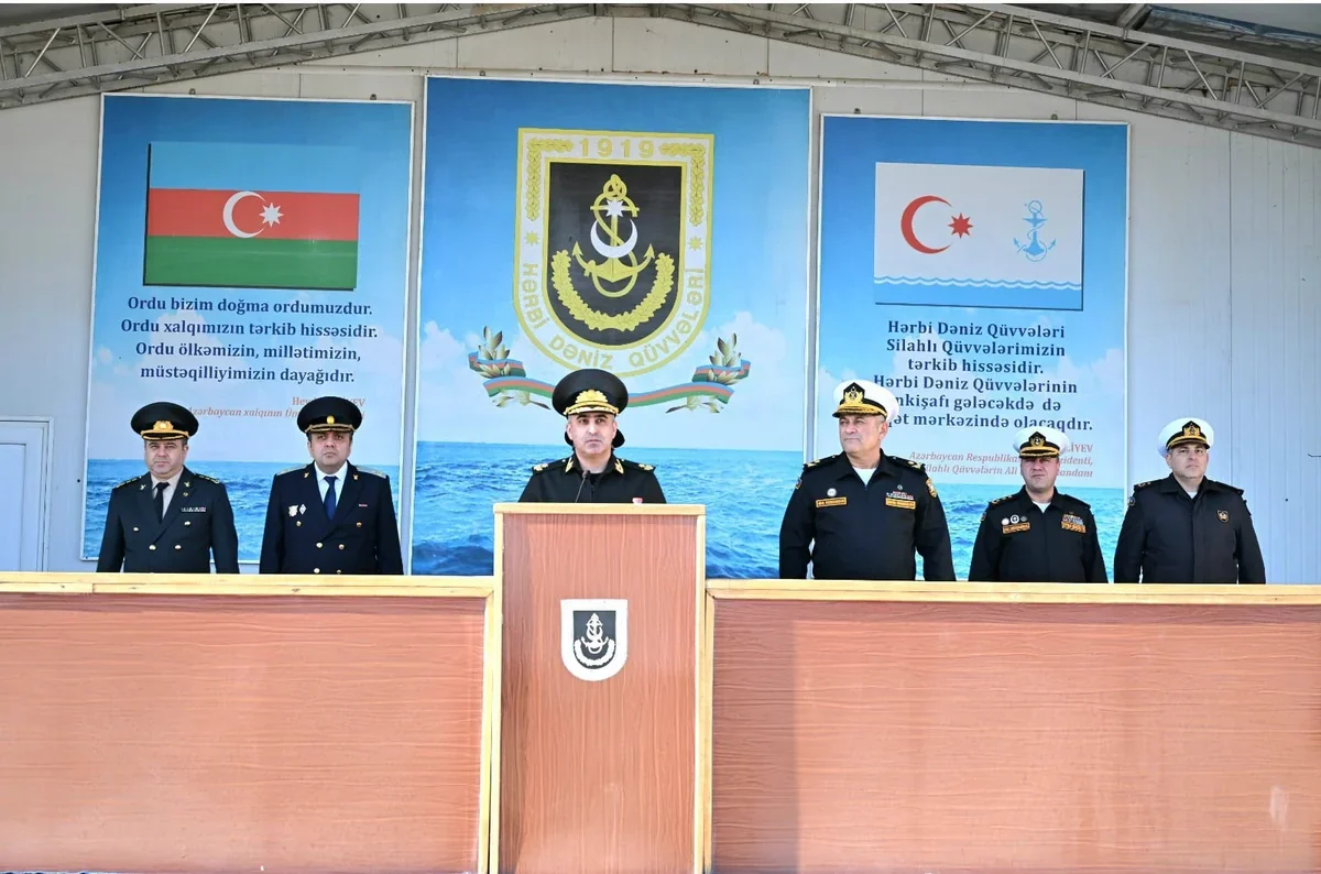 Hərbi prokuror HDQ-də görüş keçirdi