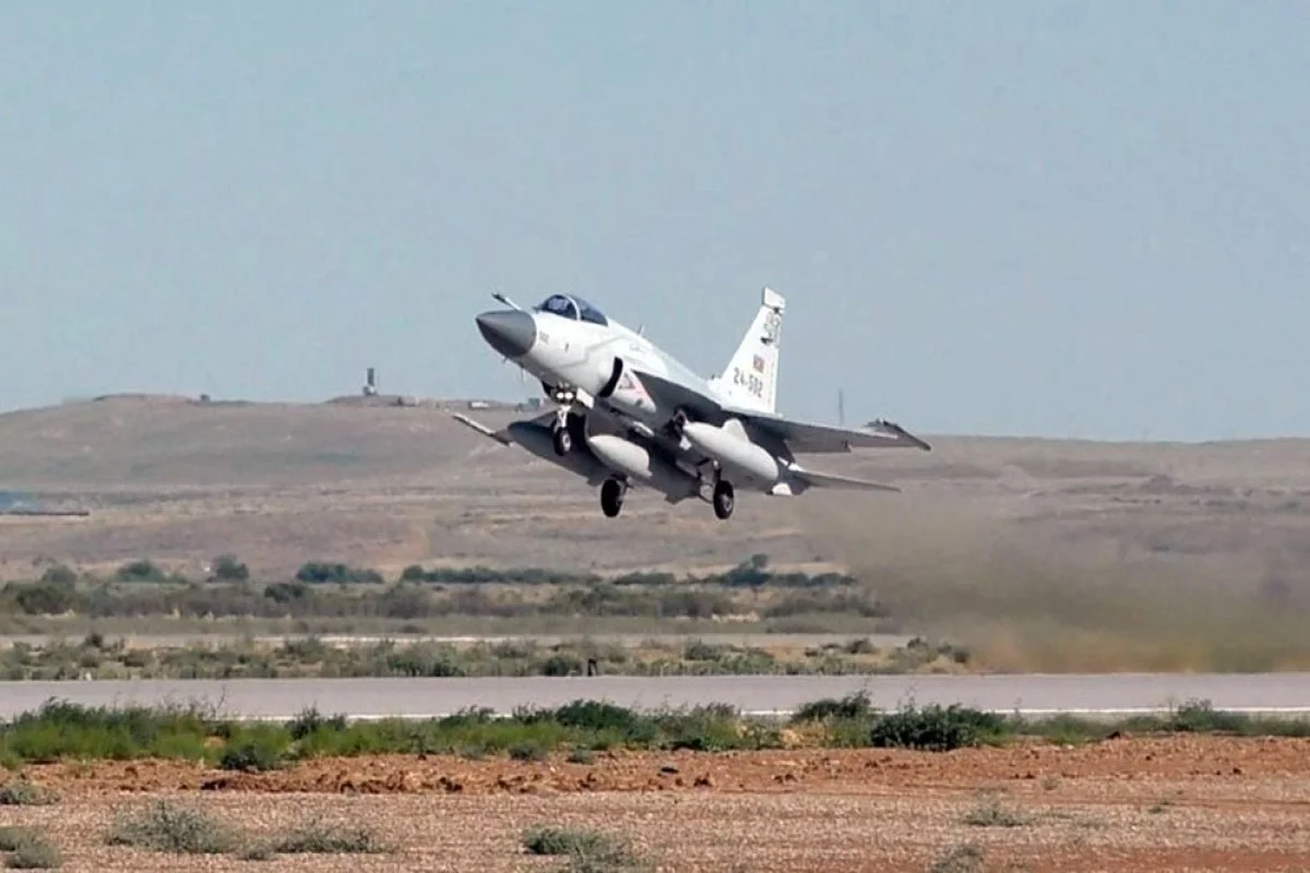 HHQ aviasiyasında təlim uçuşları keçirildi