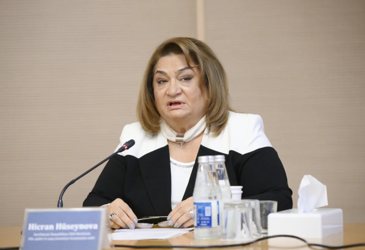 Hicran Hüseynova uşaqların rəqəmsal təhlükəsizliyindən danışdı