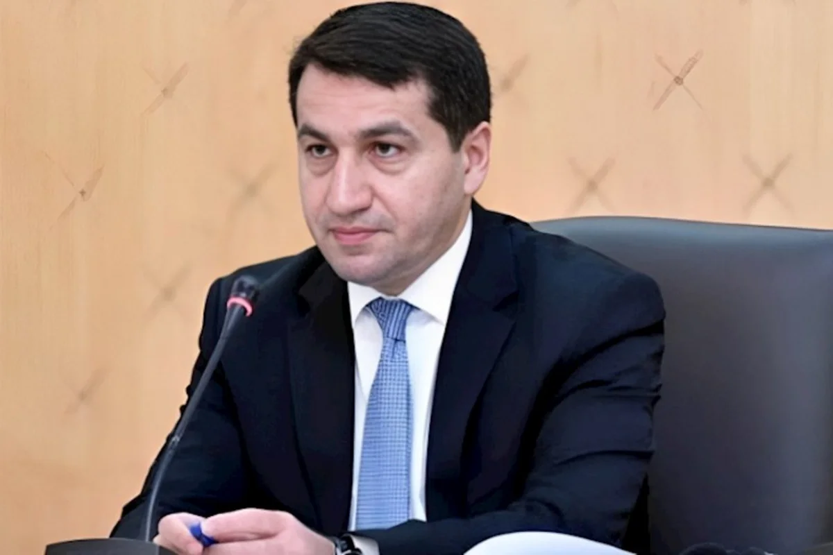 Гаджиев назвал изменение Конституции Армении условием мира