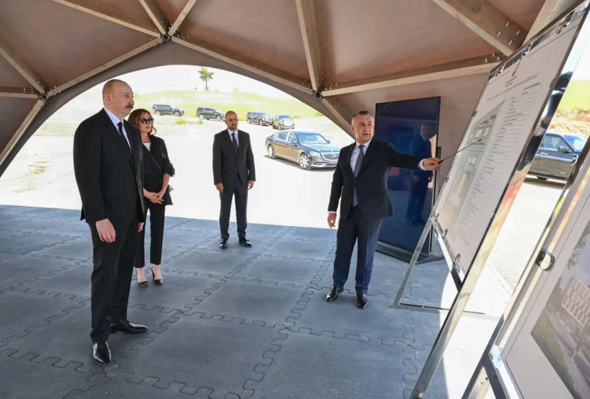 İlham Əliyev Cəbrayılda xəstəxana tikintisi ilə tanış olub