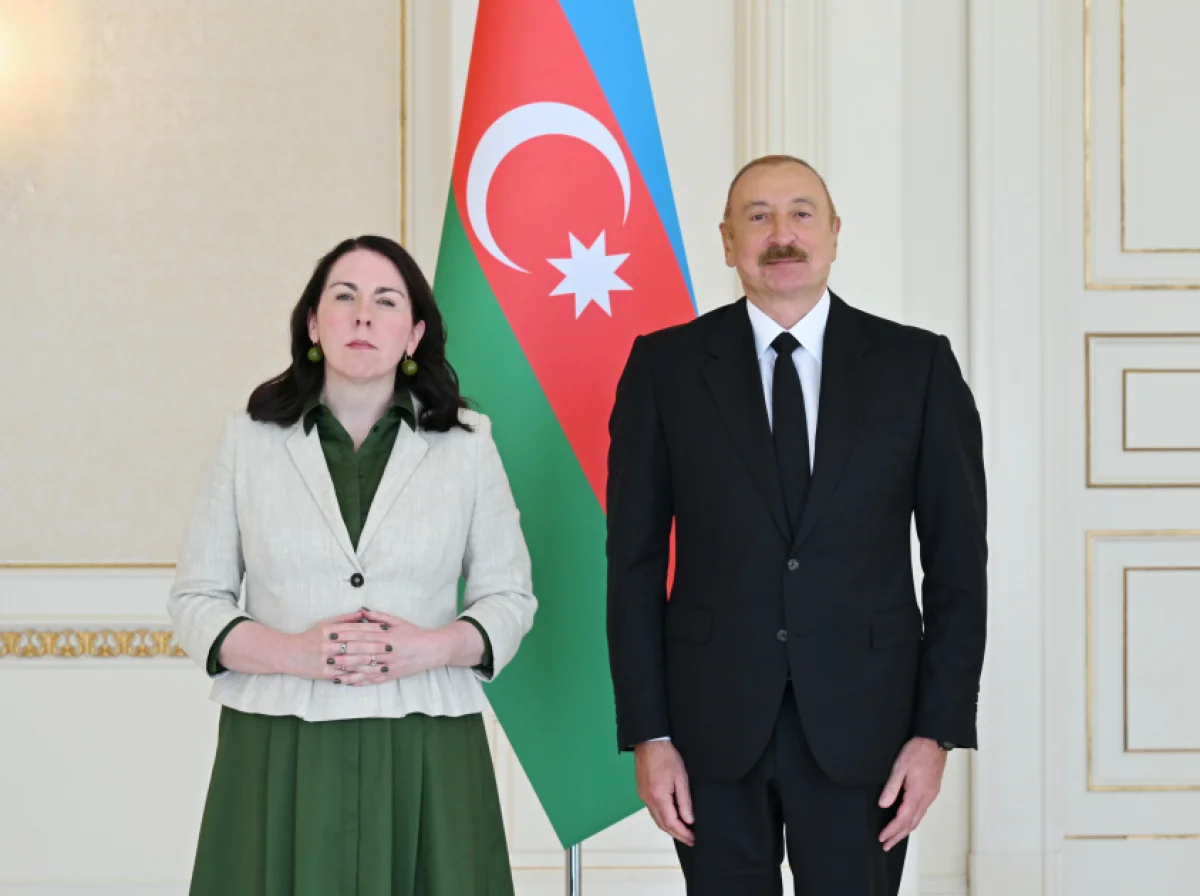 İlham Əliyev İrlandiyanın yeni səfirinin etimadnaməsini qəbul edib