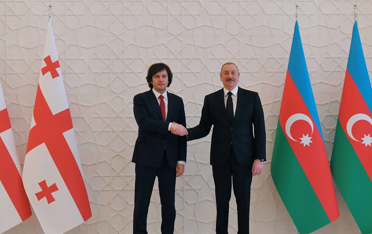 İlham Əliyev Kobaxidzeyə zəng etdi
