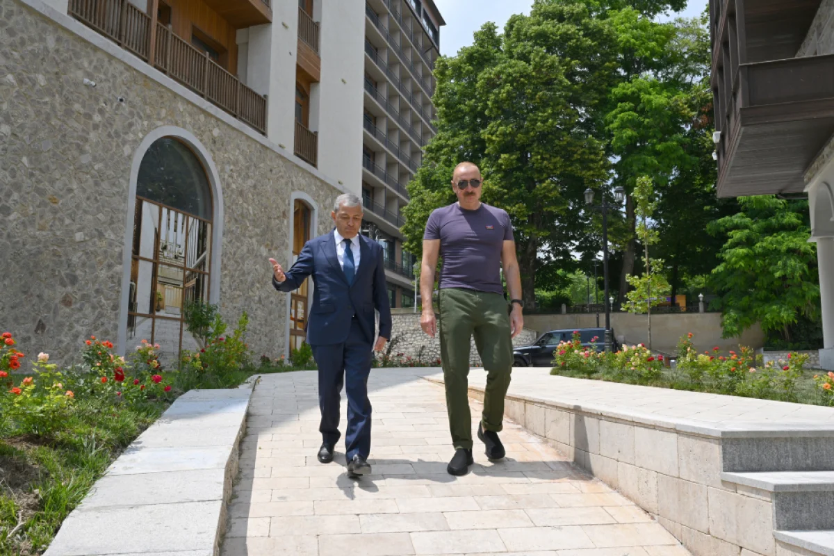 İlham Əliyev Şuşada dövlət-özəl tərəfdaşlıq layihəsi ilə tanış olub