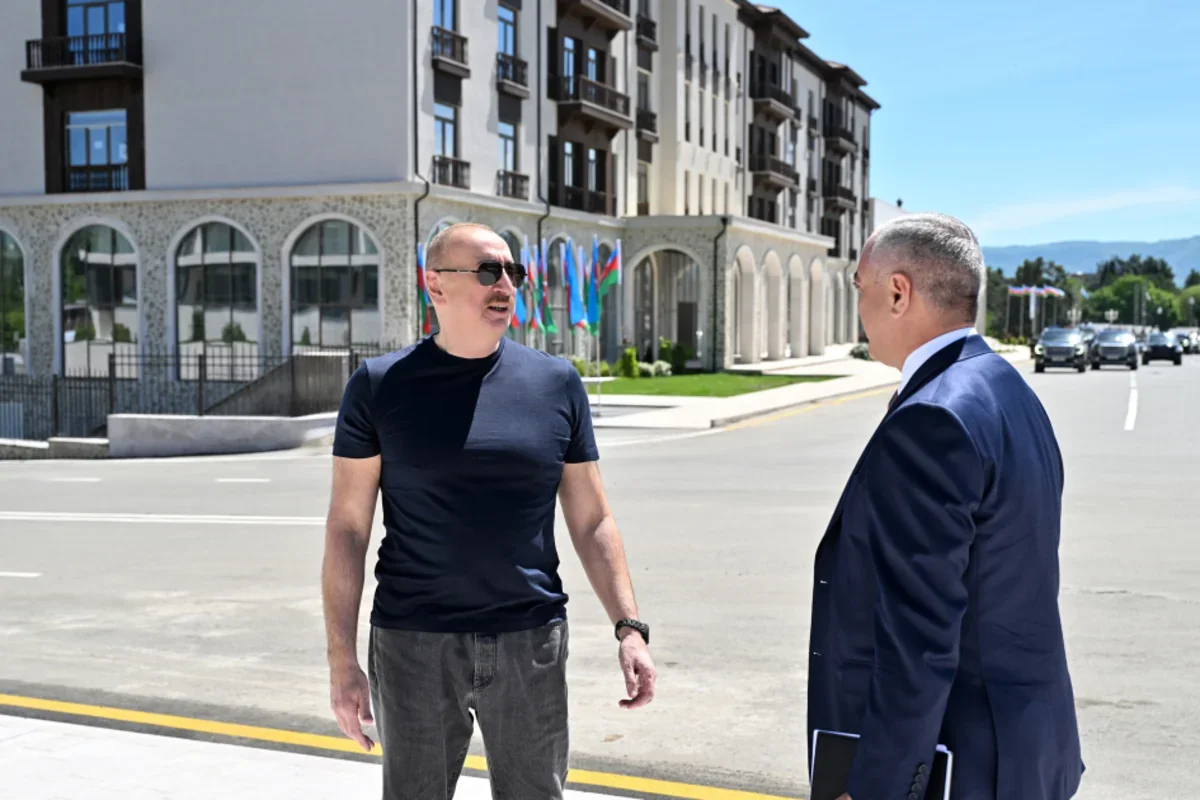 İlham Əliyev Xankəndidə yenidən qurulan Mədəniyyət Mərkəzinin açılışında iştirak edib