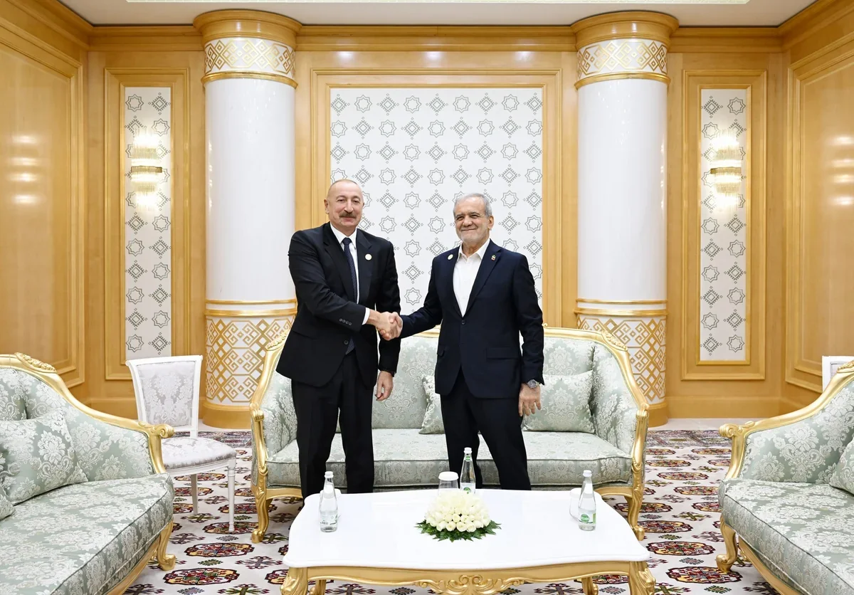 İlham Əliyevin İran Prezidenti ilə görüşü keçirilib - YENİLƏNİB