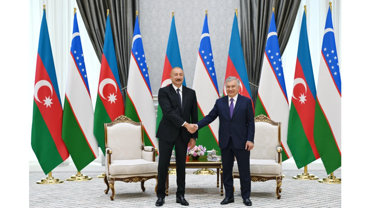 İlham Əliyevin Mirziyoyev ilə təkbətək görüşü olub