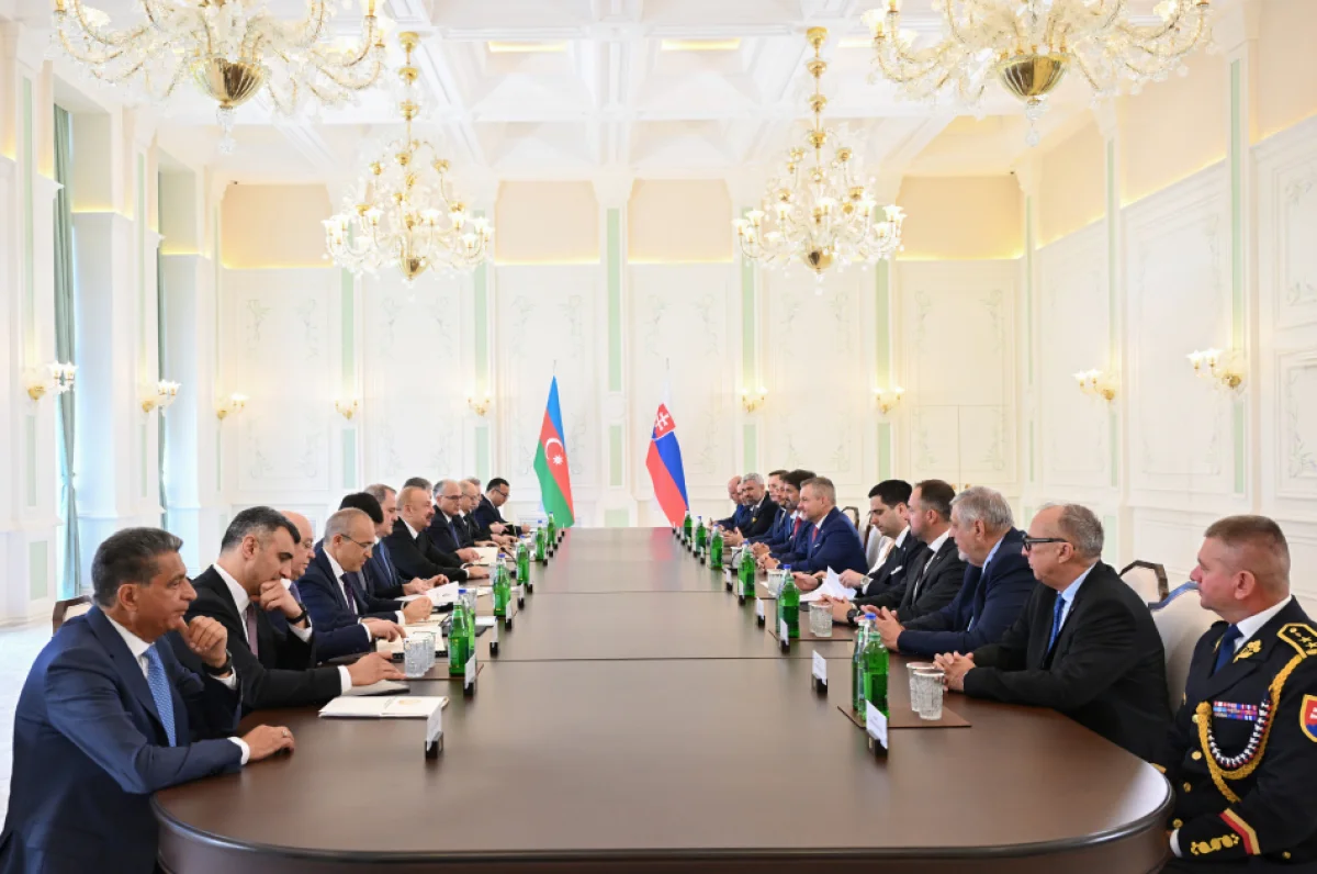 İlham Əliyevin Şuşada Slovakiya Prezidenti ilə geniş tərkibdə görüşü olub - YENİLƏNİB