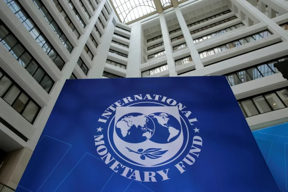 IMF qlobal tənəzzül riski barədə xəbərdarlıq etdi