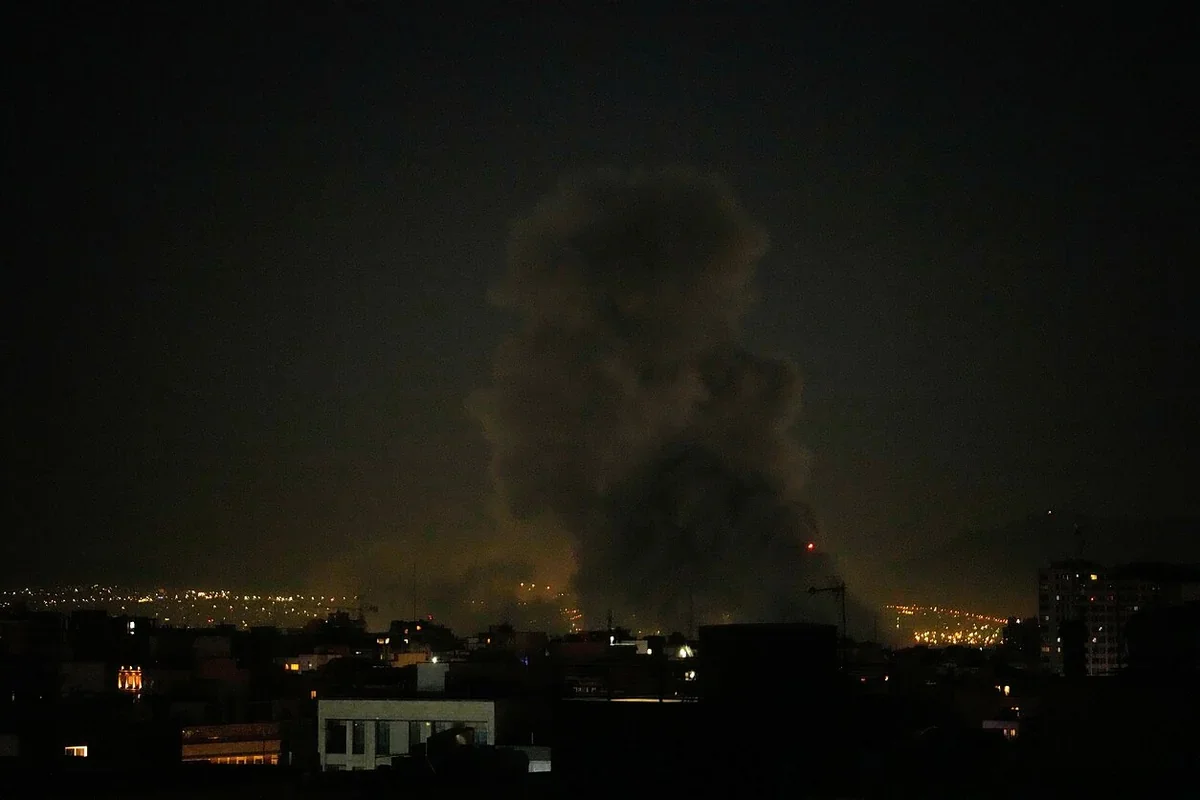 İranda gecə saatlarında partlayış və atışma səsləri eşidilib