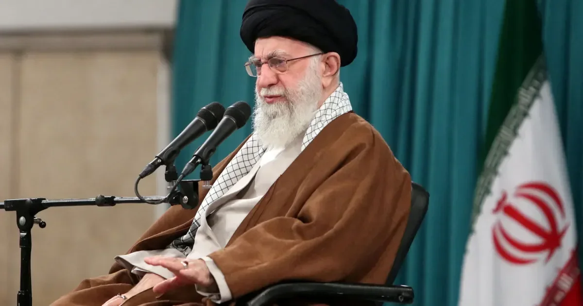 İranda müvəqqəti rəhbərlik şurası yaradılır