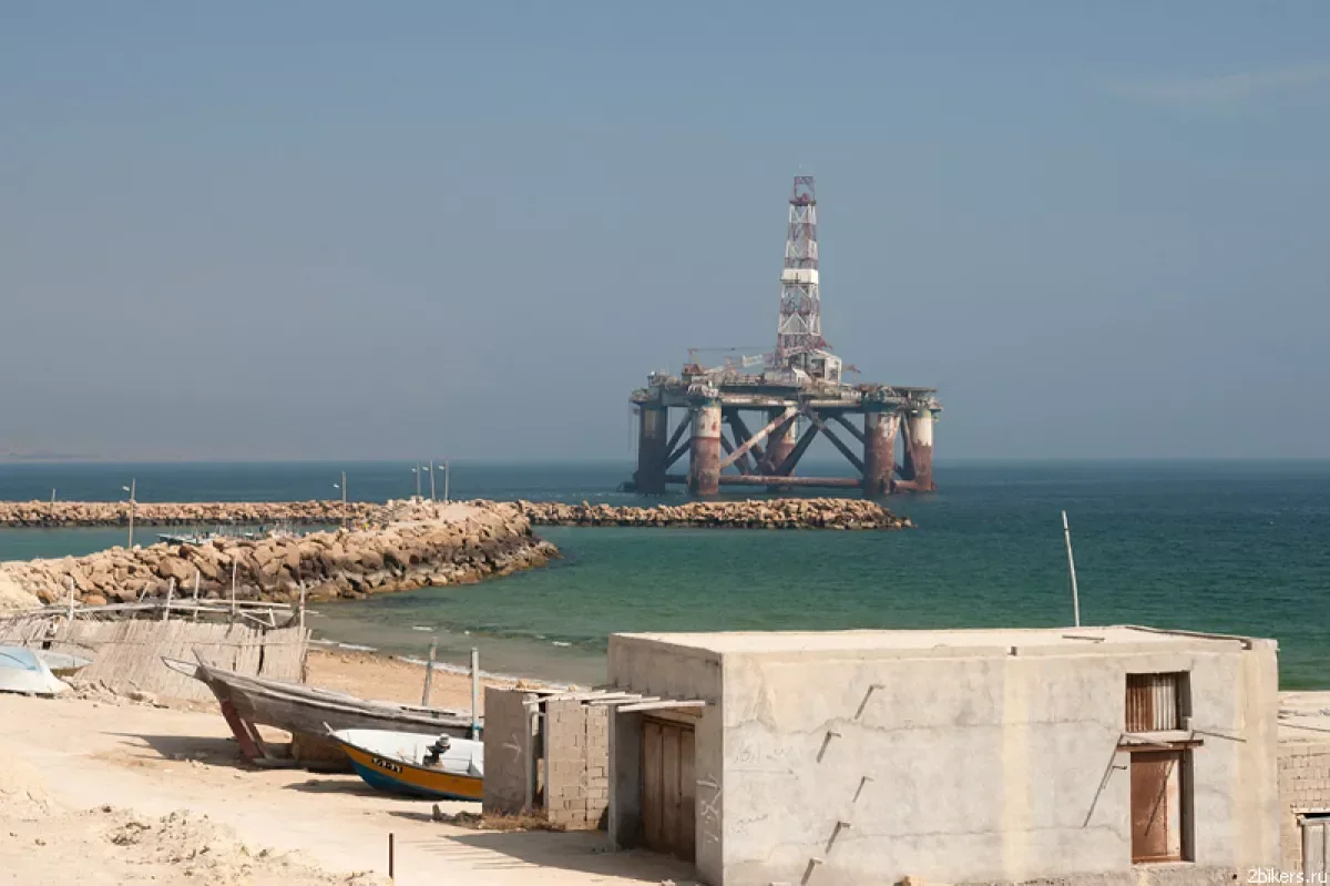 İranda zavod hava zərbəsi ilə vuruldu