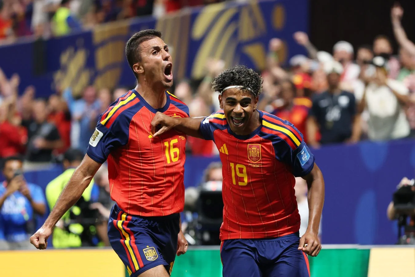 Spain set world record with 40-game unbeaten run