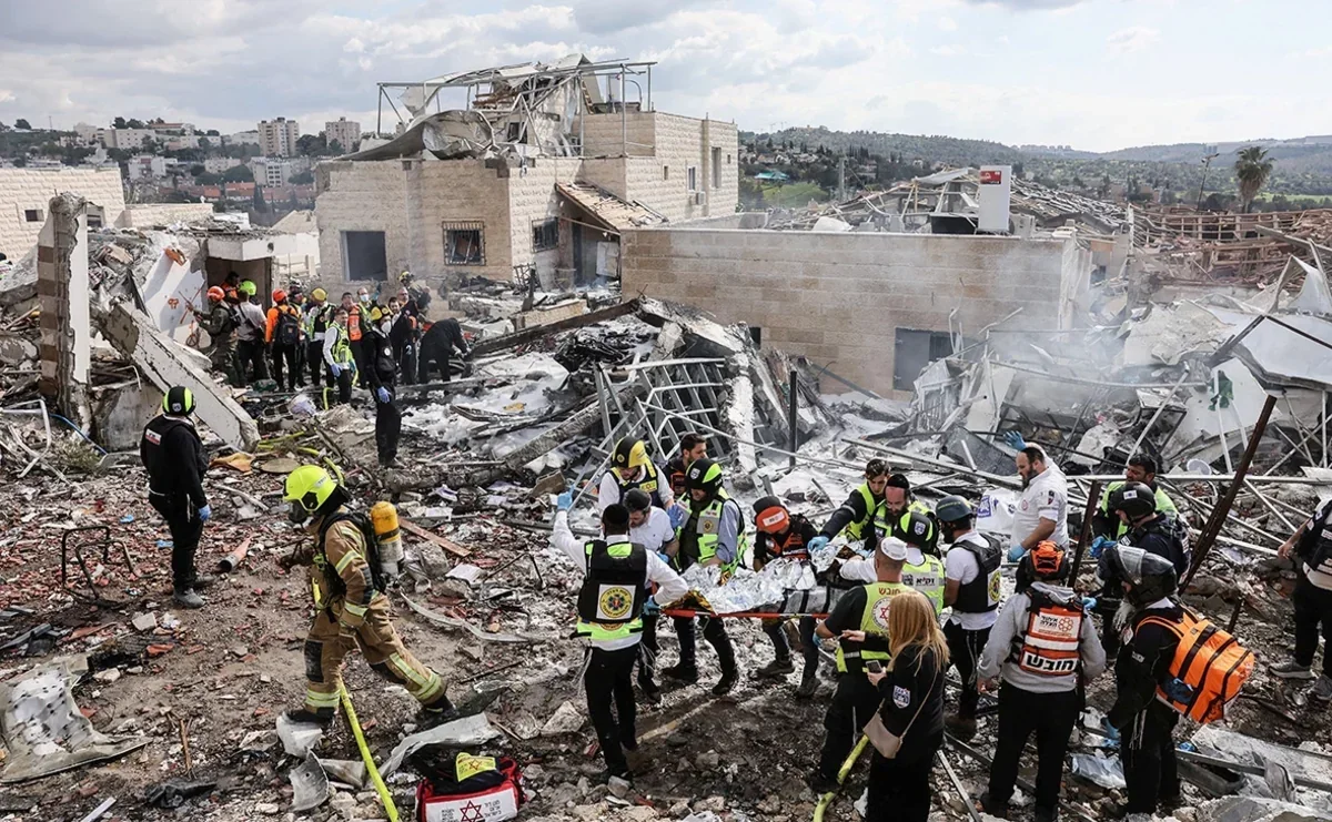 14 injured in Israel following Iranian missile strikes