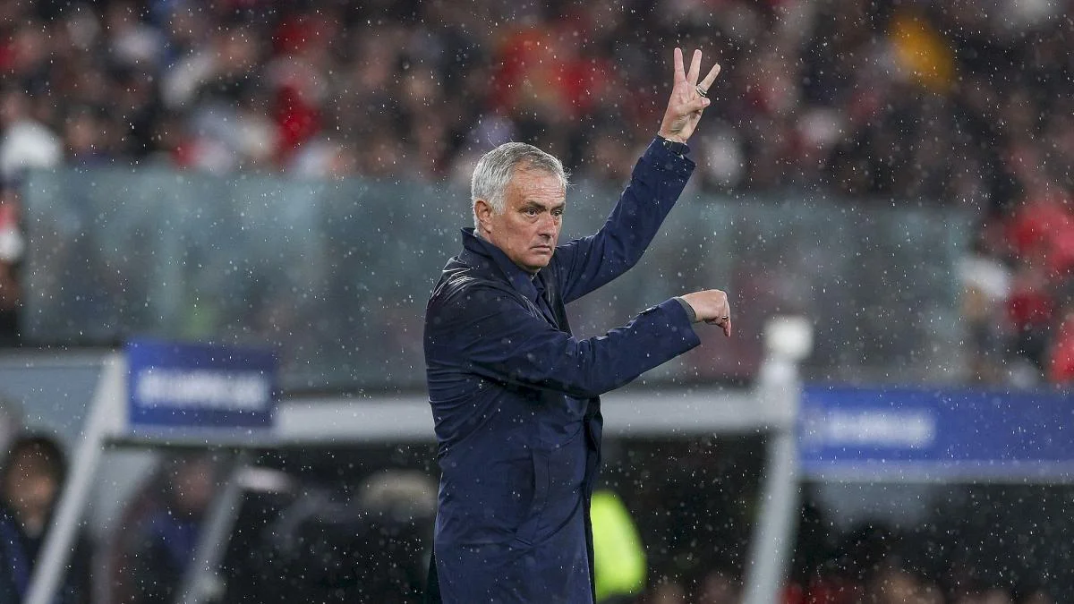 Jose Mourinho to remain at Benfica, Rui Costa confirms