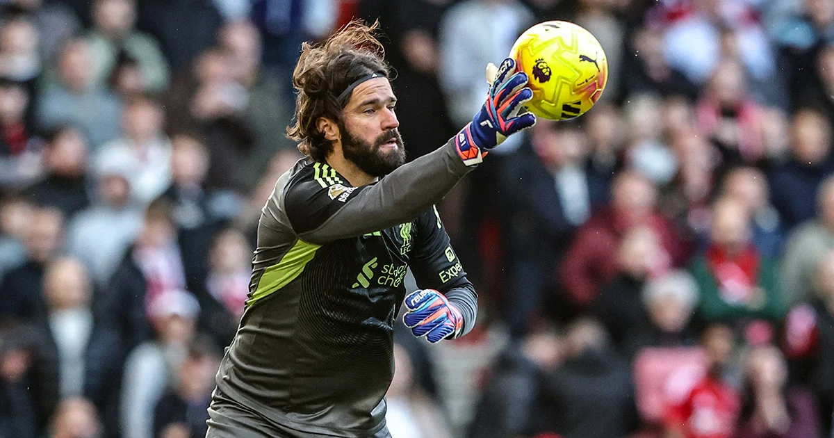 "Juventus" Alisson Bekkeri transfer etməyə hazırlaşır