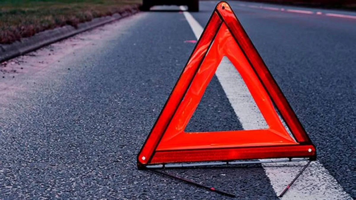 Kənar dairəvi yolda minik maşını "Kamaz"la toqquşub, ölən və xəsarət alanlar var