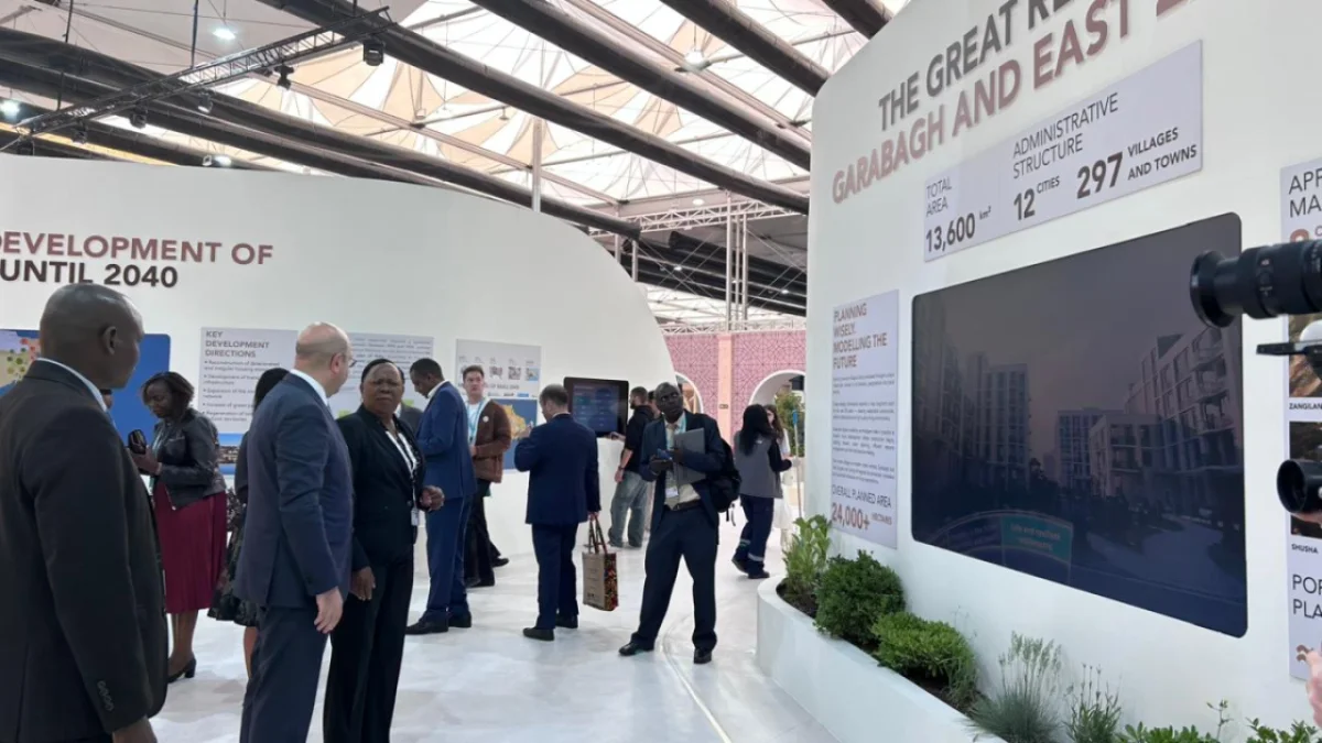 Официальные лица Кении посетили выставку Urban Expo на WUF13