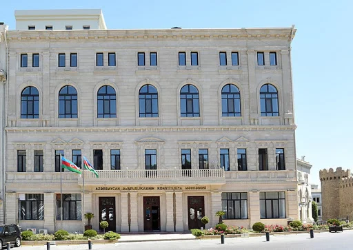 Konstitusiya Məhkəməsi Baş Prokurorluğun sorğusunu müzakirə edib