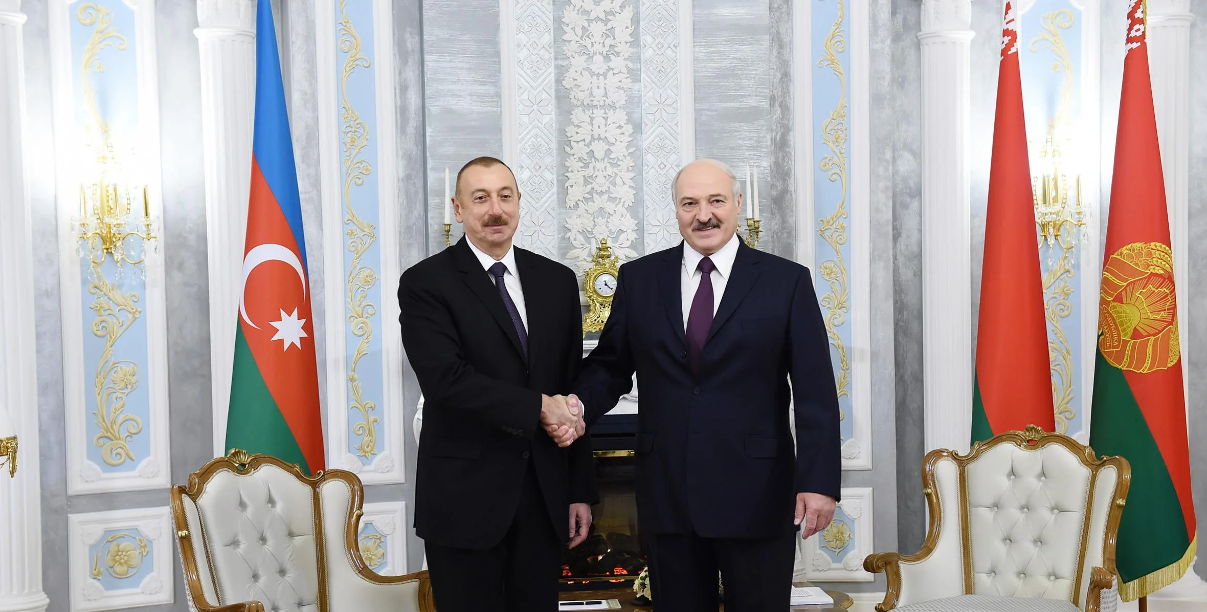 Lukaşenko İlham Əliyevə təbrik ünvanlayıb