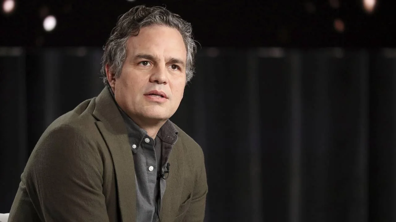 Mark Ruffalo onu antisemitizmdə ittiham edən film şirkətinə sərt cavab verib
