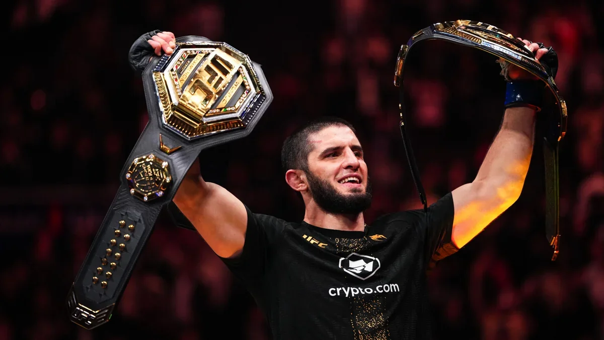 Maxaçev UFC çempionu titulunu qoruyub