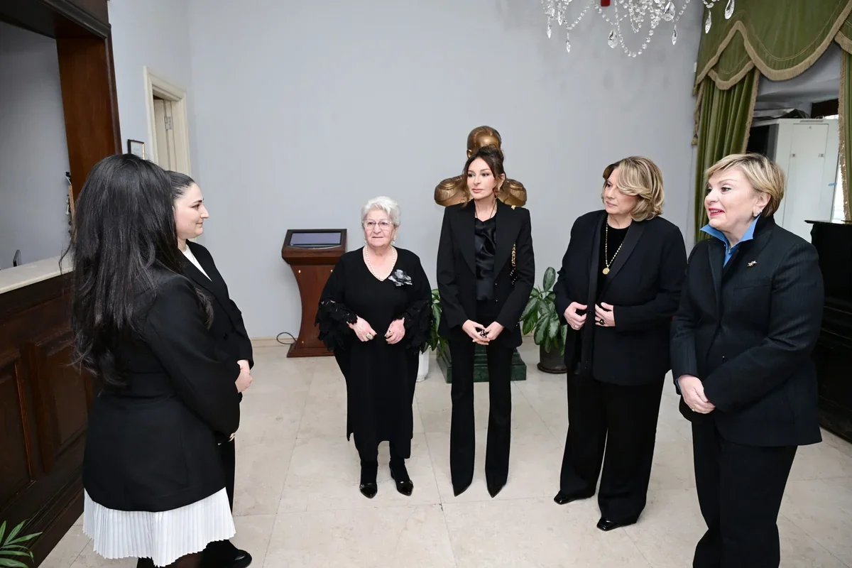 Mehriban Aliyeva visits Akhundzade Museum in Tbilisi