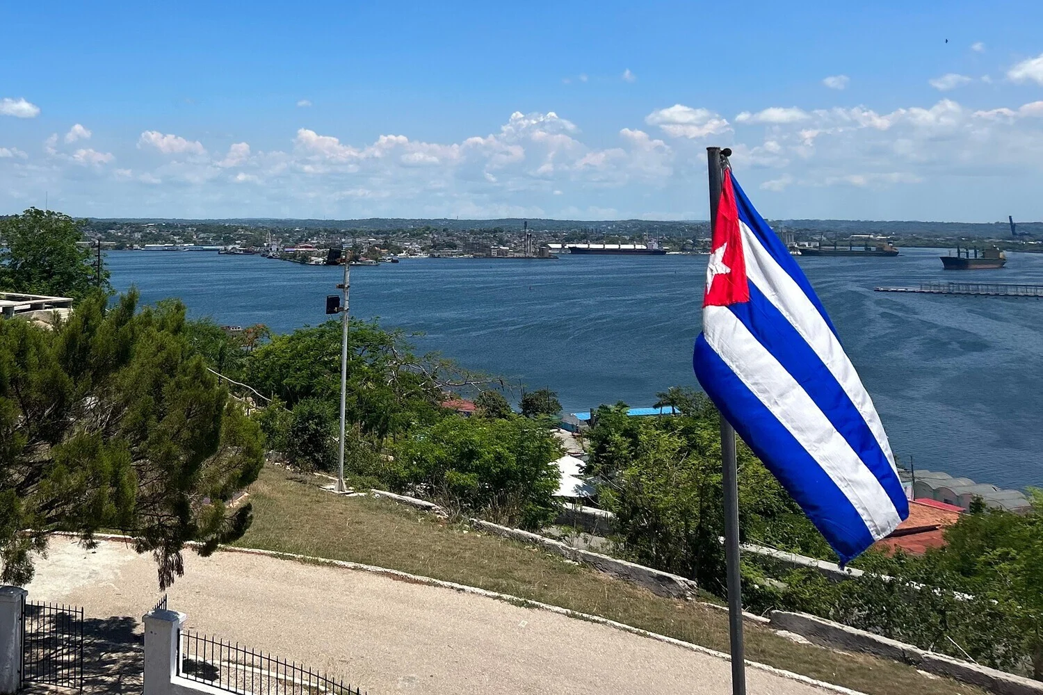 Mexico and Brazil leaders call for end to Cuba embargo