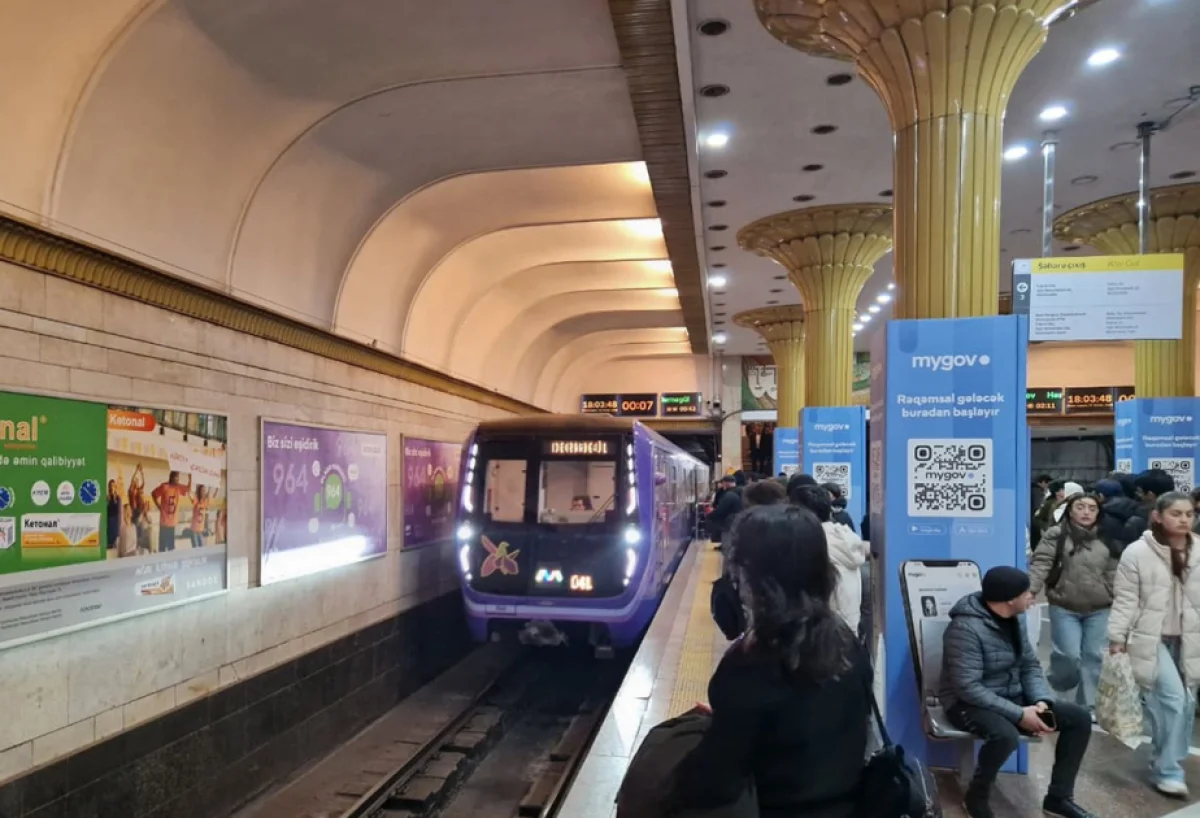 Metroda qatarların hərəkəti tam bərpa olunub