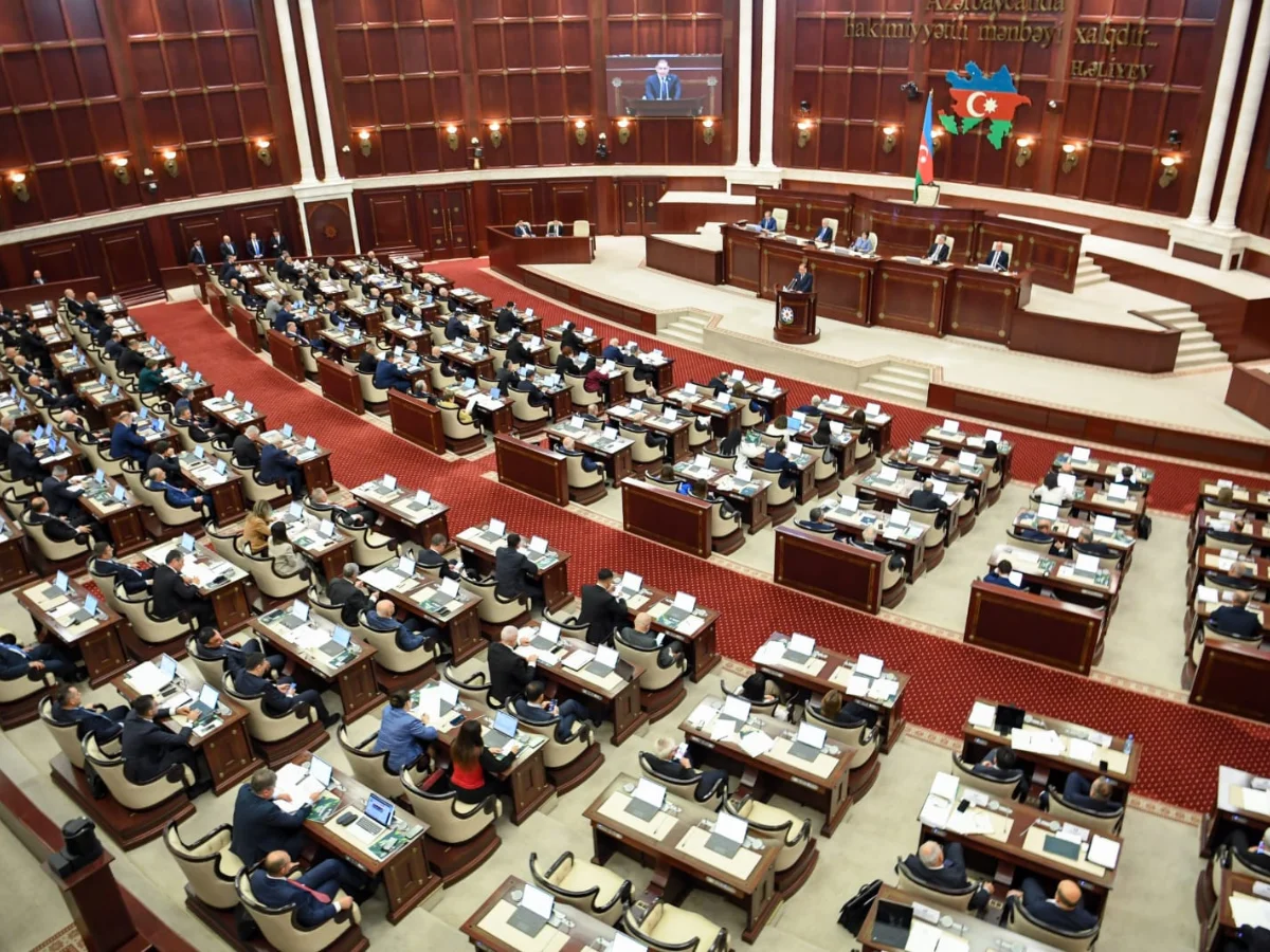 Milli Məclis sessiyası: 17 məsələ müzakirəyə çıxarılır