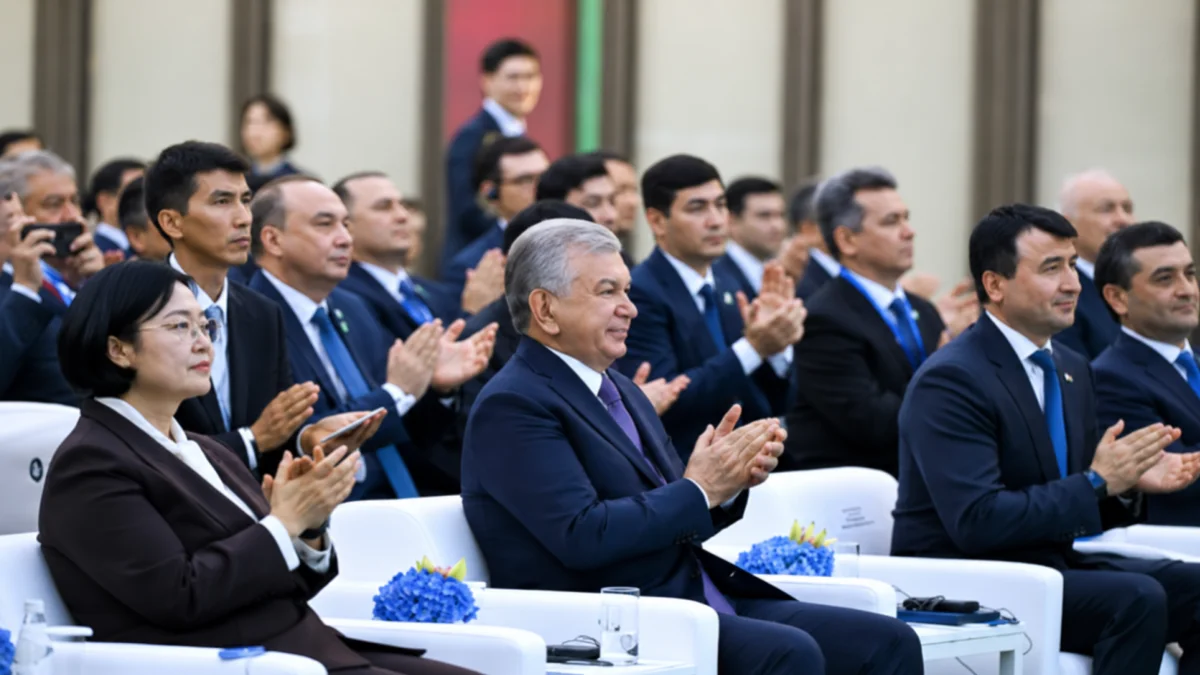 Мирзиёев обсудил в Южной Корее партнерство на $8 млрд