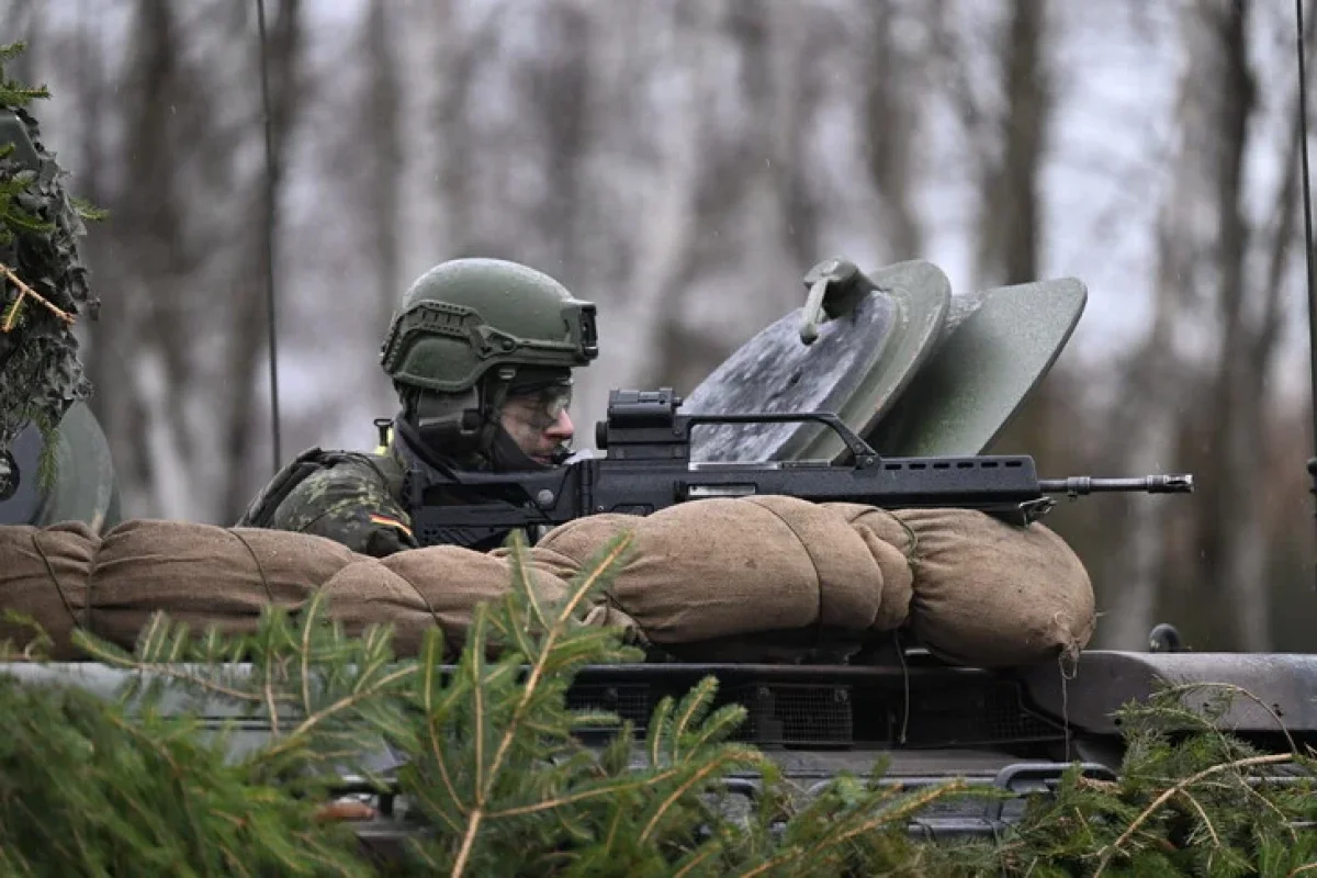 Photo: operativmm.az German Students Strike Across 100 Cities Over Military Service