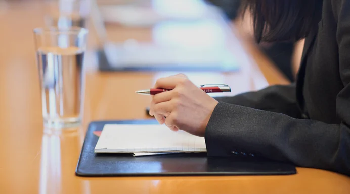 Narkoloji xəstələrlə bağlı yeni qanun I oxunuşda qəbul edildi