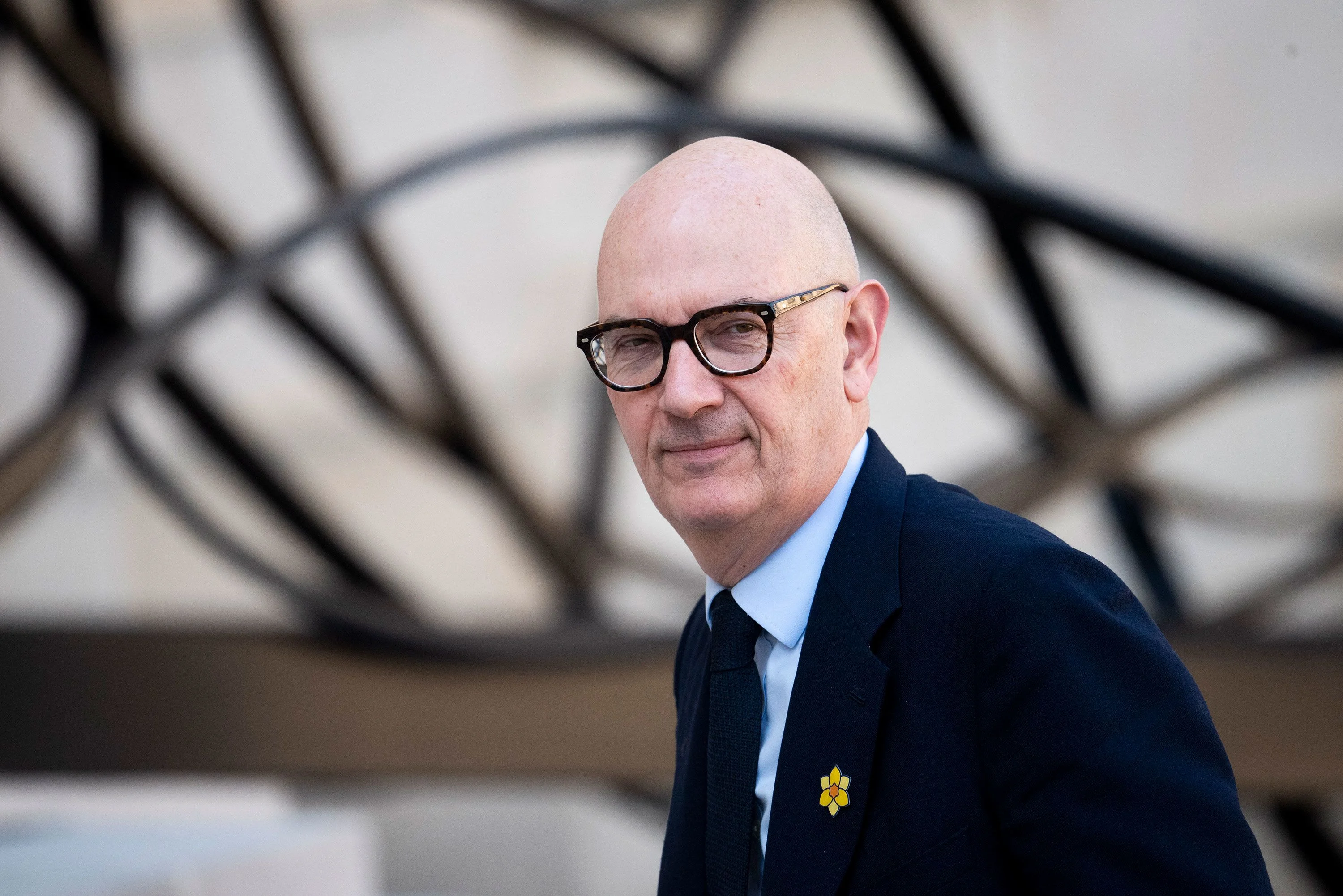 France holds off on releasing oil reserves amid market tension