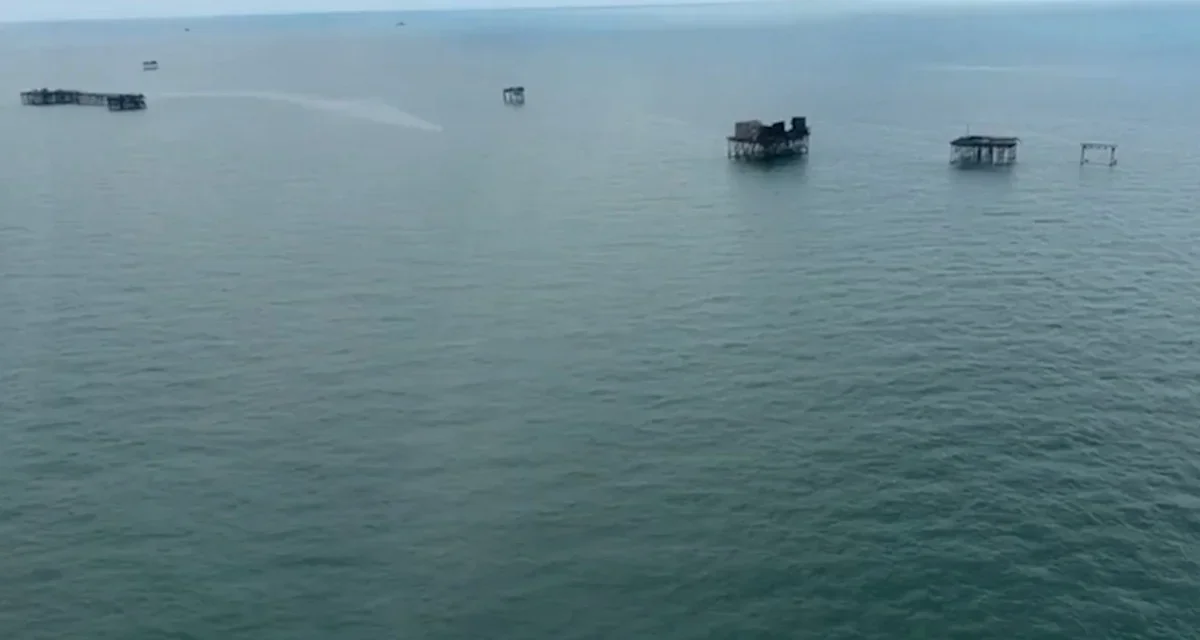 В районе «Нефтяных Камней» ведутся поиски пропавшего рыбака