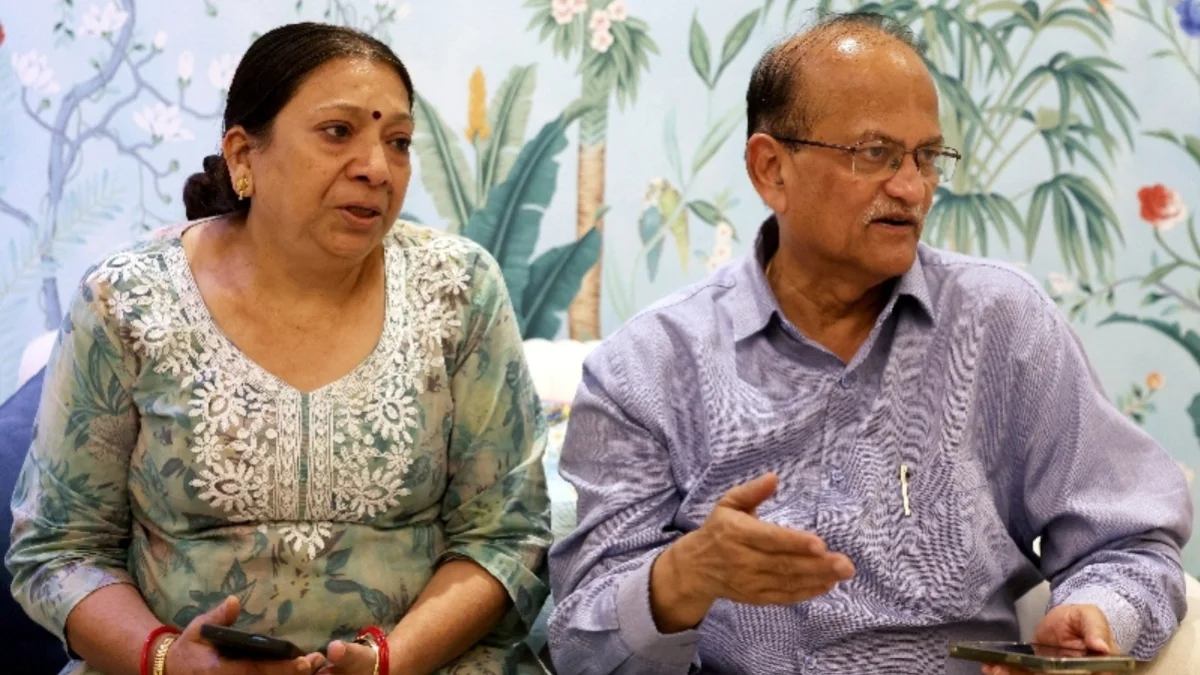 Families cling to hope weeks after Nepal-China border disaster