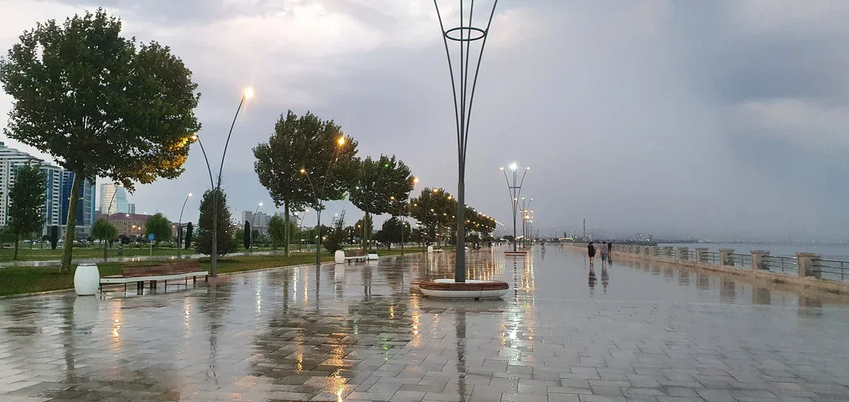 Ölkə ərazisində intensiv yağıntılar: Aylıq normanın 247%-i qeydə alınıb