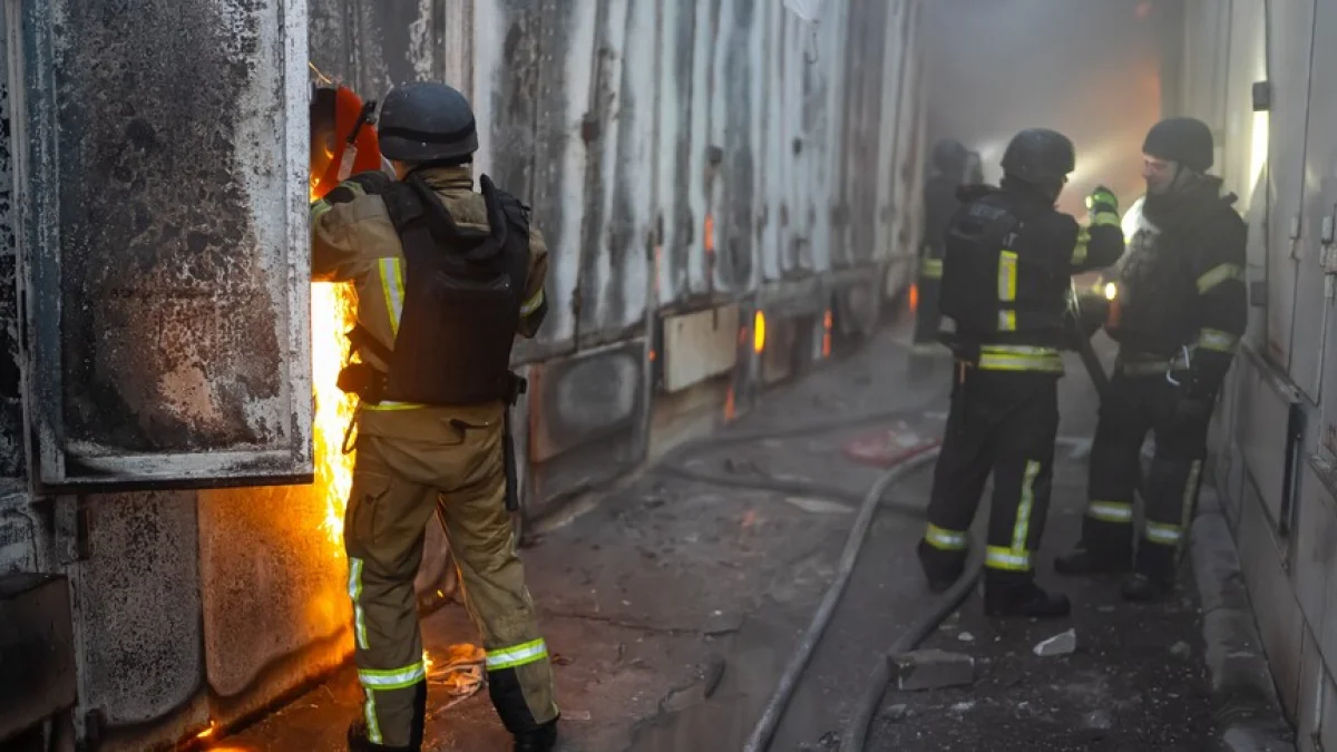 One killed and three injured in overnight Russia-Ukraine strikes